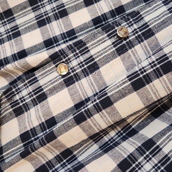 Wrangler Blues women'd blue plaid short sleeve shirt - Picture 2 of 3